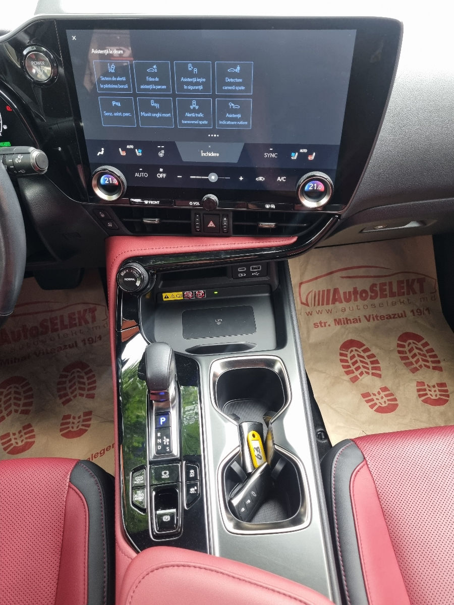 Lexus NX Series 2022 photo 14