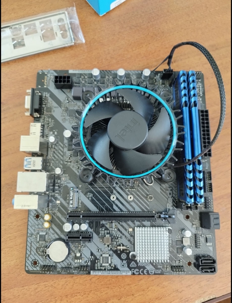 i3 12100f/h610/16gb