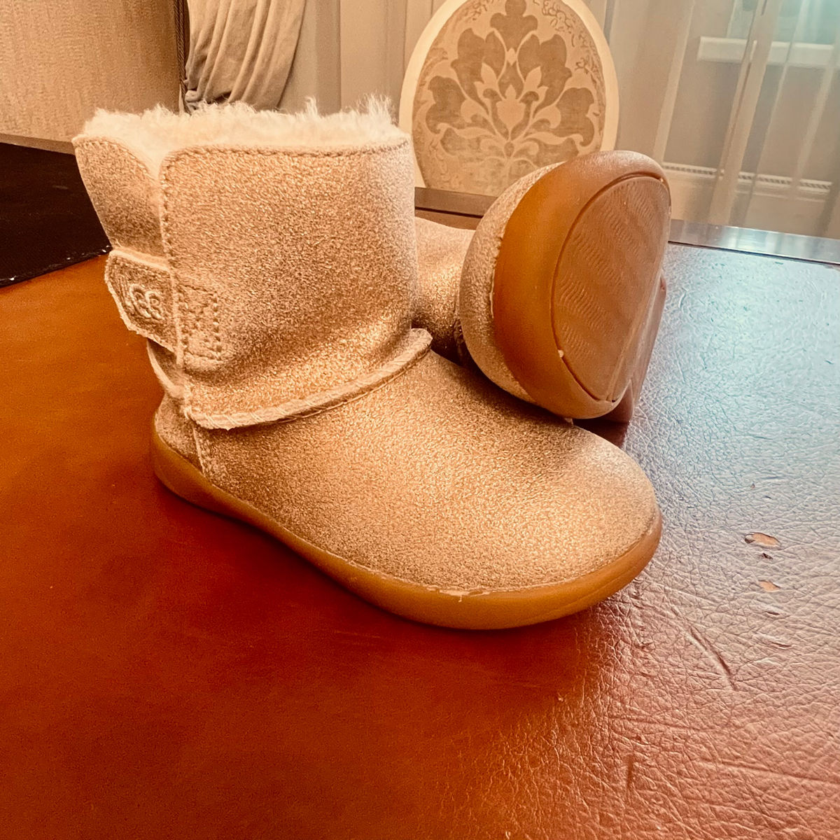 Детские UGG pentru copii foto 3