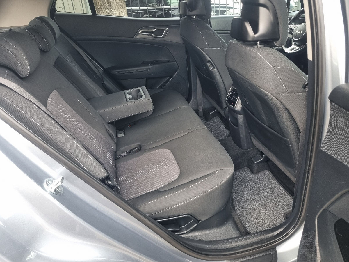 KIA Sportage 2023 photo 19