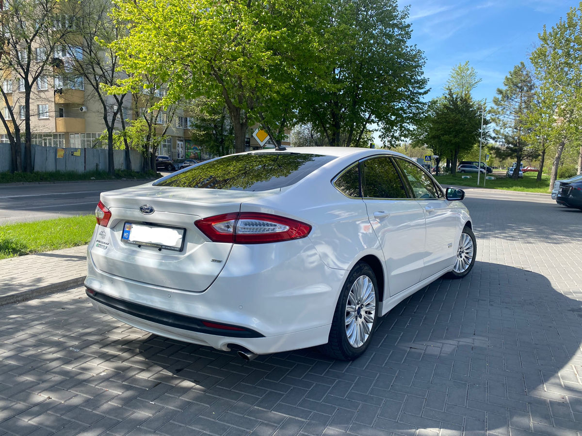 Ford Fusion фото 2