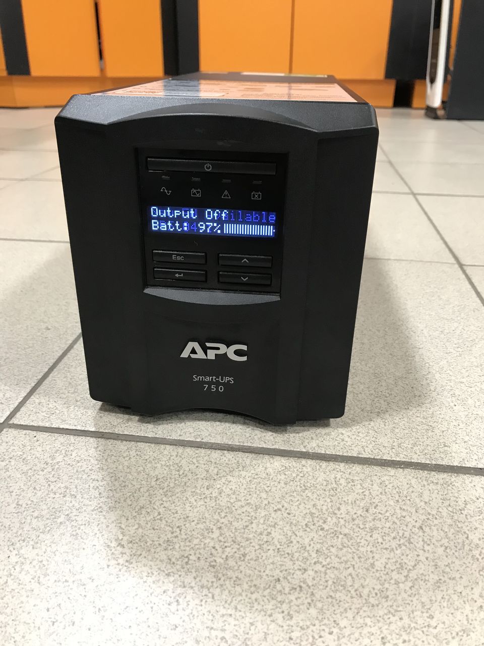 APC Smart UPS 750 new!!!