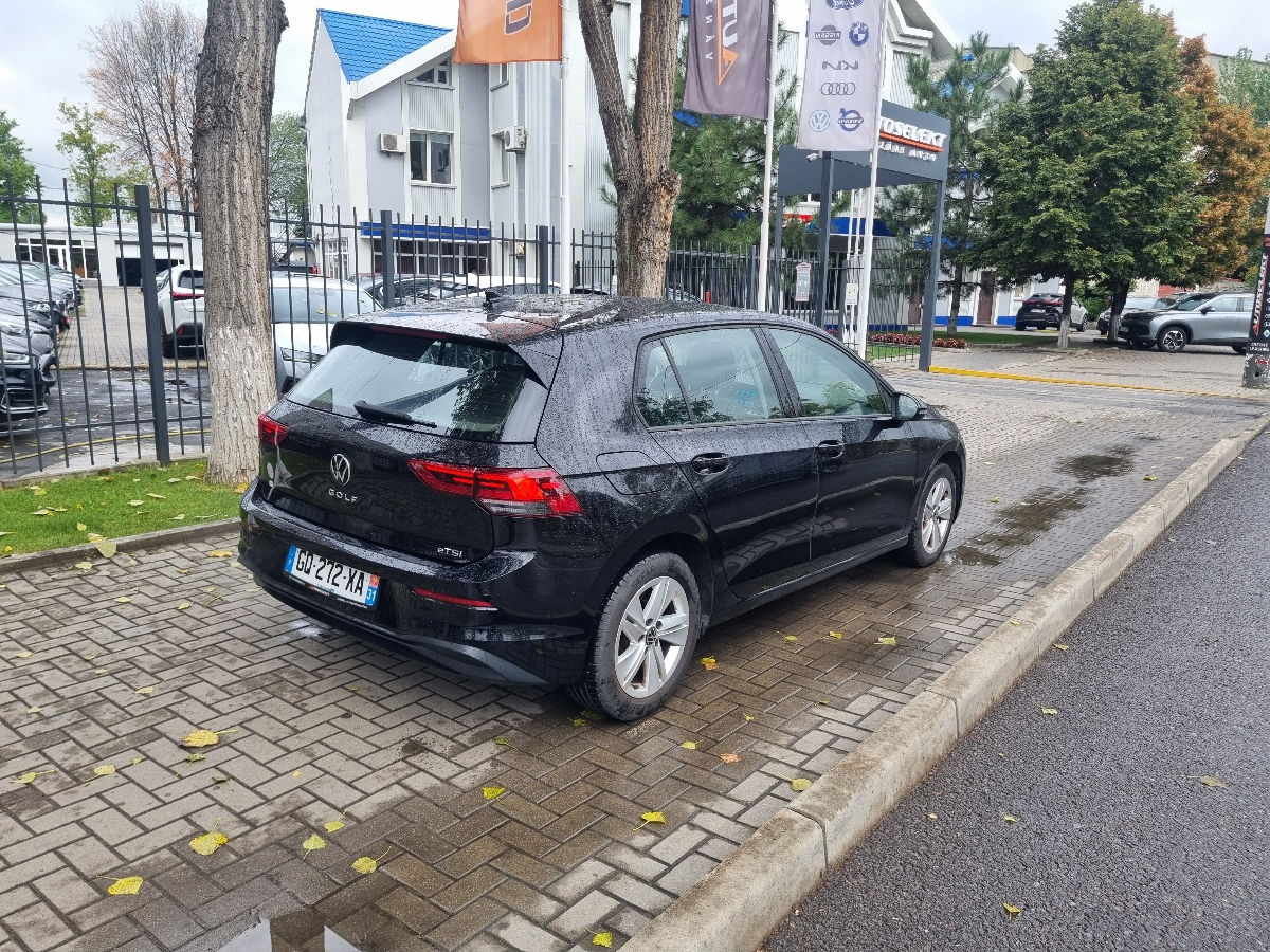 Volkswagen Golf 2023 photo 4