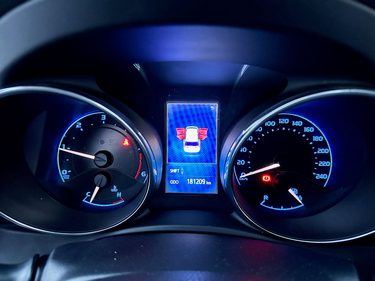 Toyota Auris foto 13