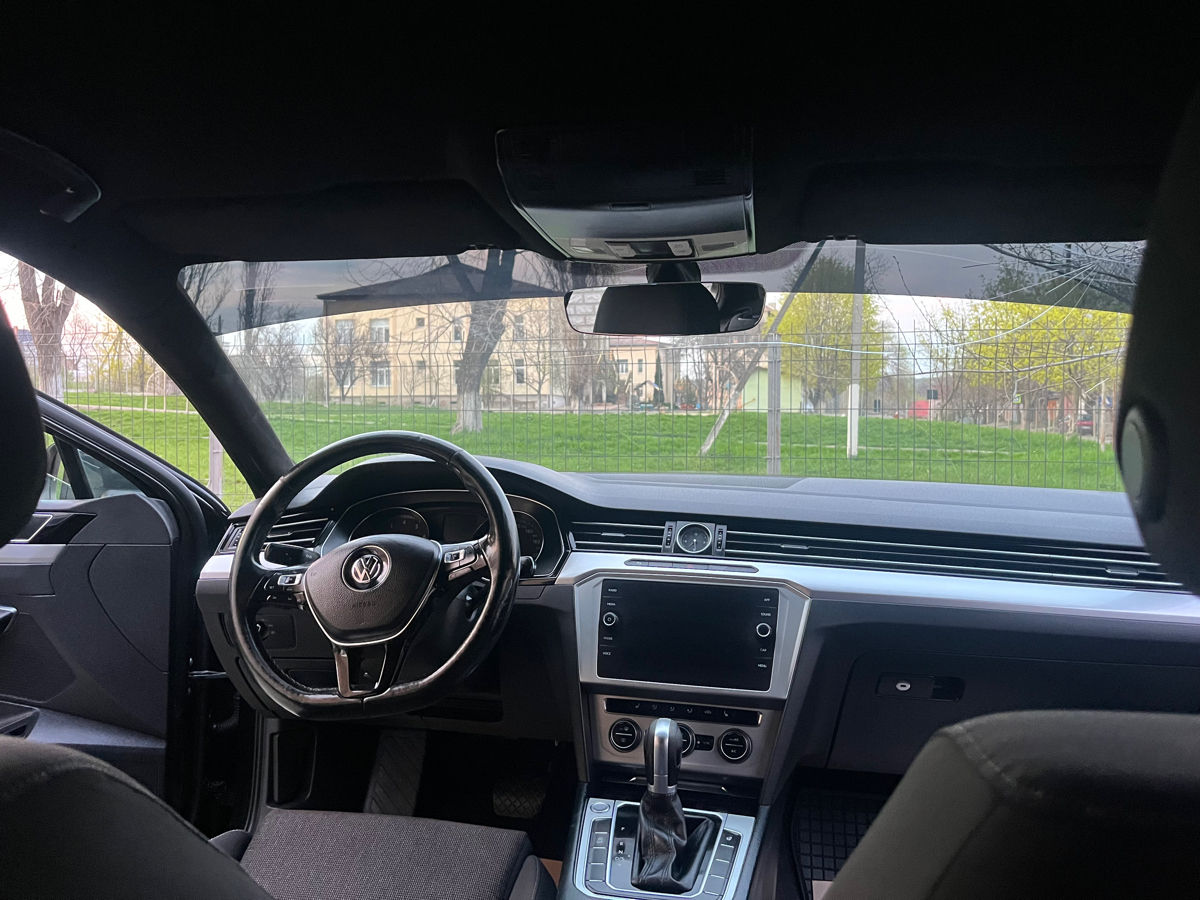 Volkswagen Passat foto 8