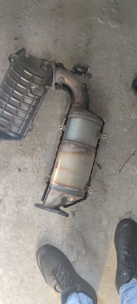 Catalizatoare cumparam demontam. Катализаторы покупаем удаляем. Прошываем.