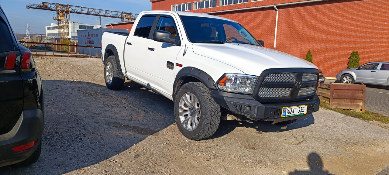 Dodge Ram foto 0