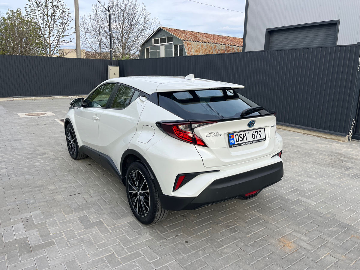 Toyota C-HR foto 4