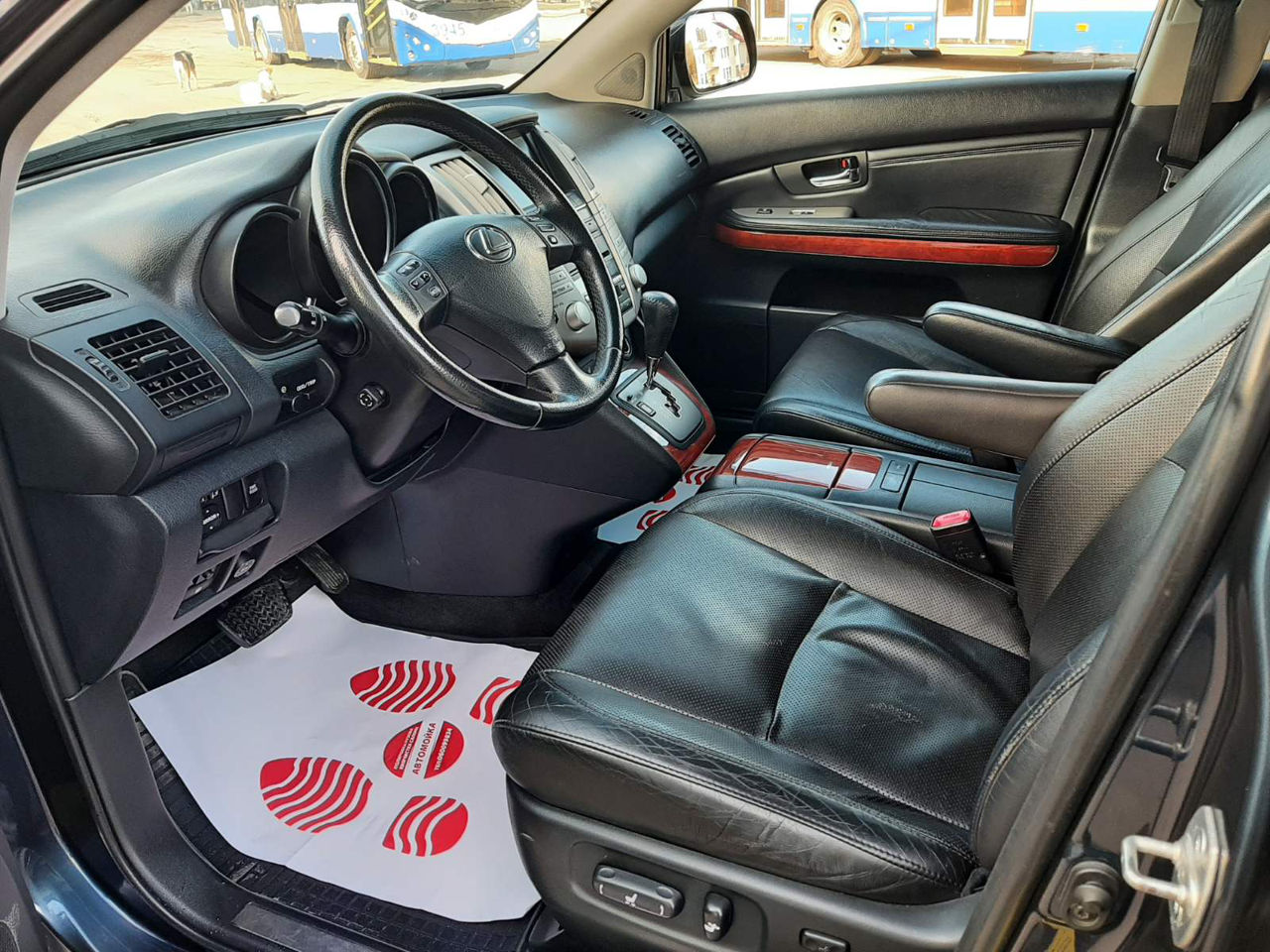 Lexus RX Series фото 6