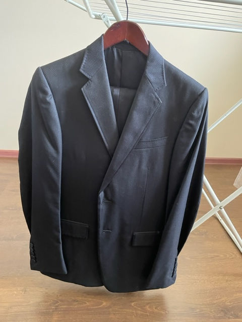 продаю оригинальный костюм Gucci фото 0