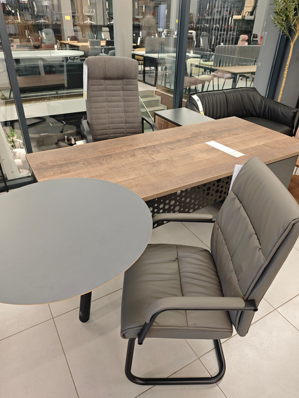 Mobilier birou la comanda si in serie (in rate si credit) Livrare si montare! фото 14