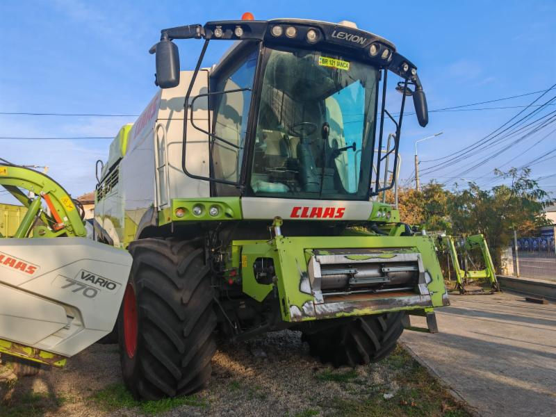Combină Claas Lexion 750 4X4 din 2018 foto 1