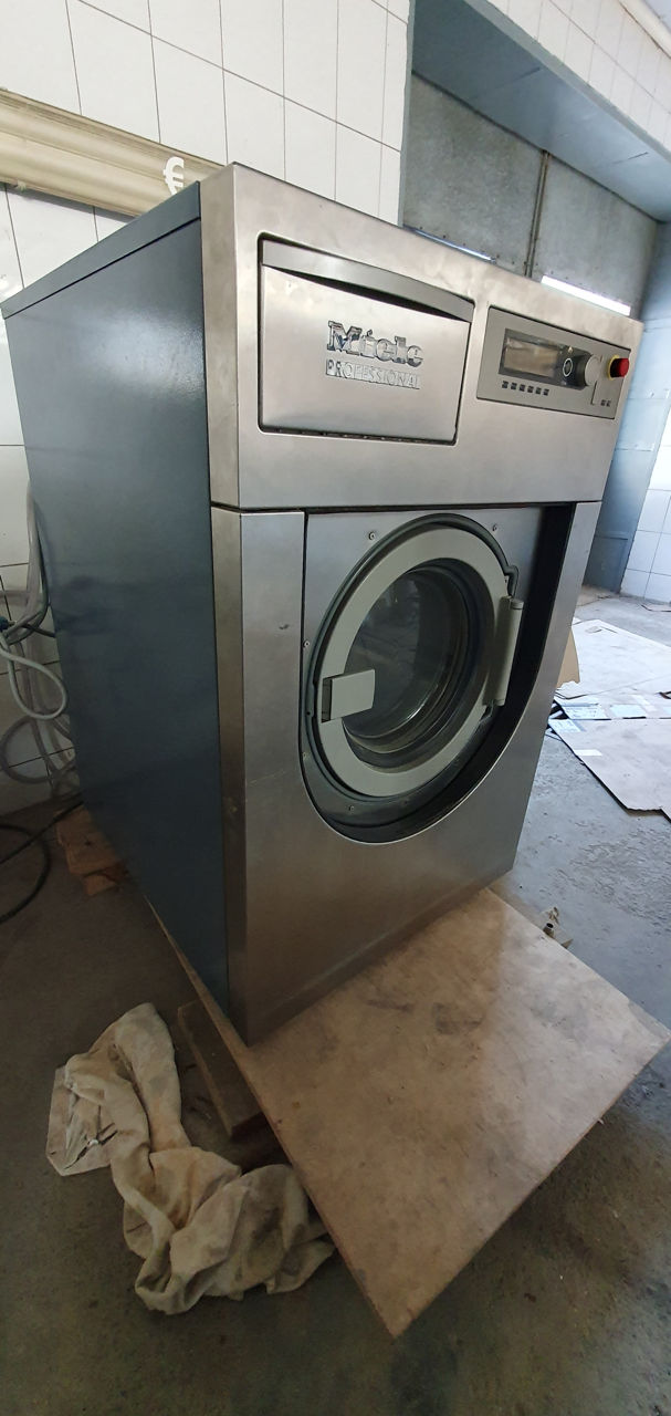 Профессиональная стиральная машина Miele фото 2