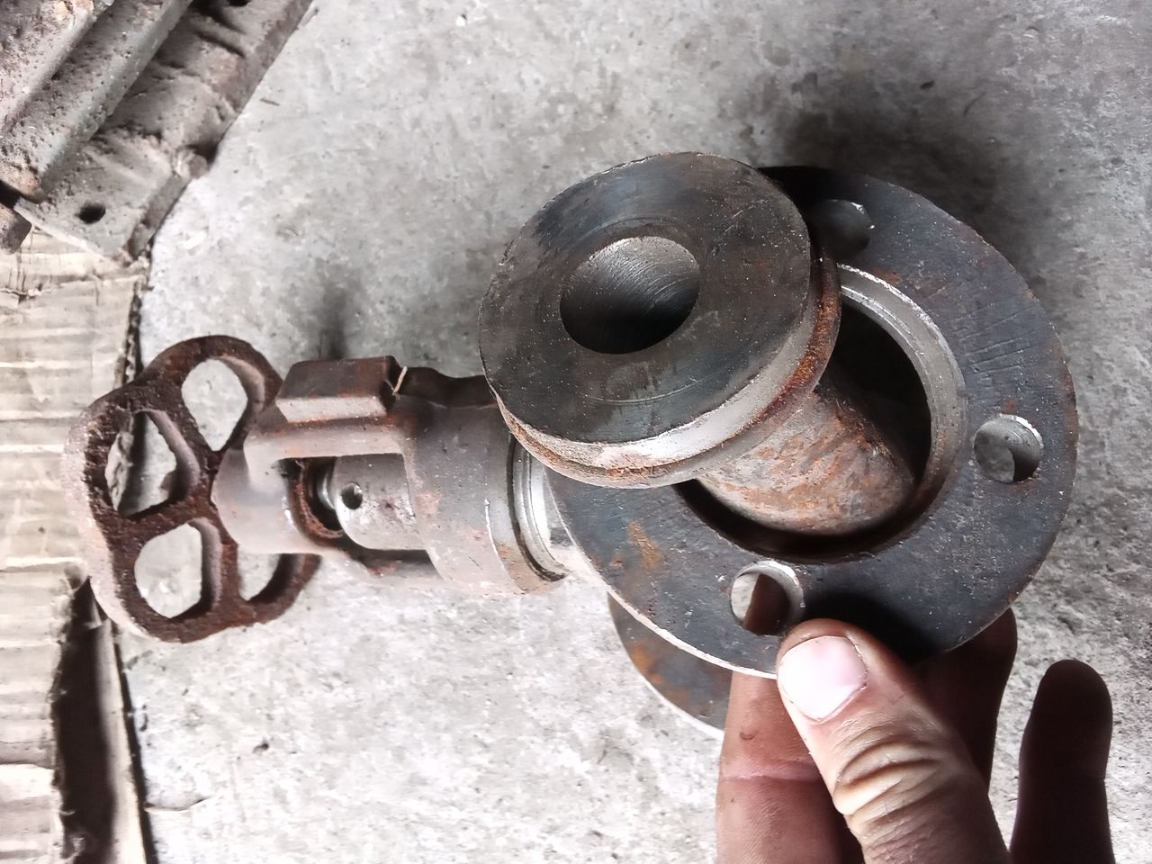 Продам задвижки ссср , новые