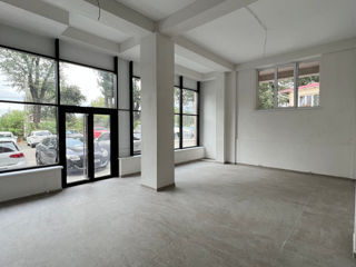 Vinzare spatiu comercial 150m2, Prima linie foto 1