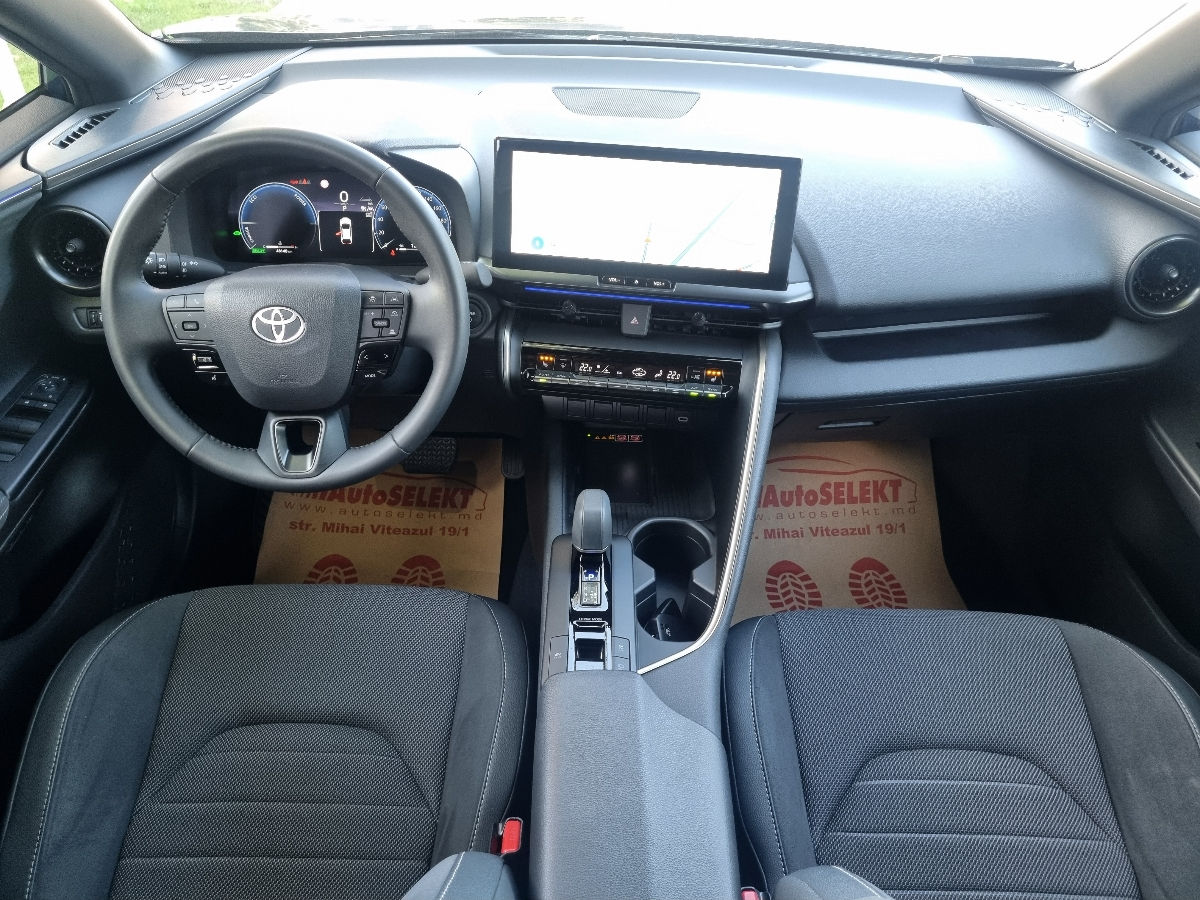 Toyota C-HR 2024 photo 11