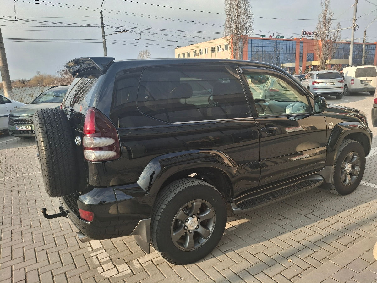 Toyota Land Cruiser Prado фото 6