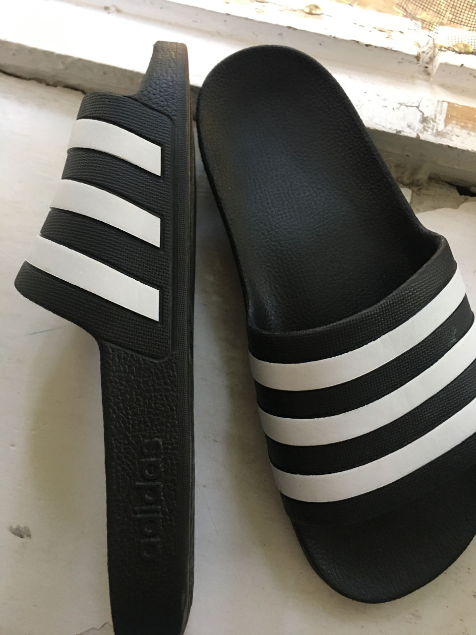 șlapi adidas ( тапки )