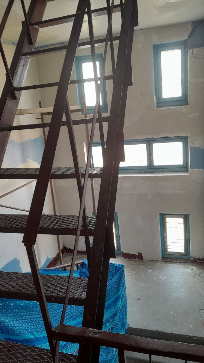 Reparatie cosmetica in scara blocului foto 6