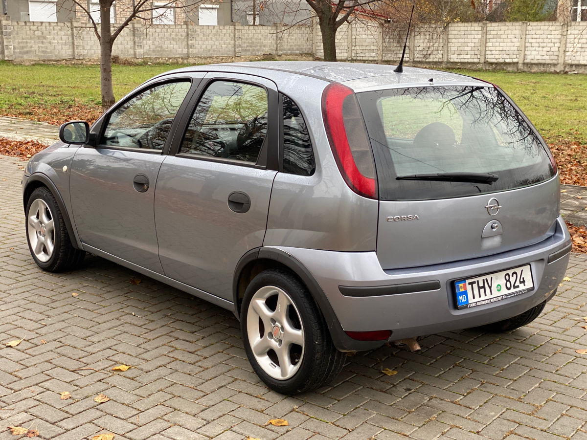 Opel Corsa фото 6