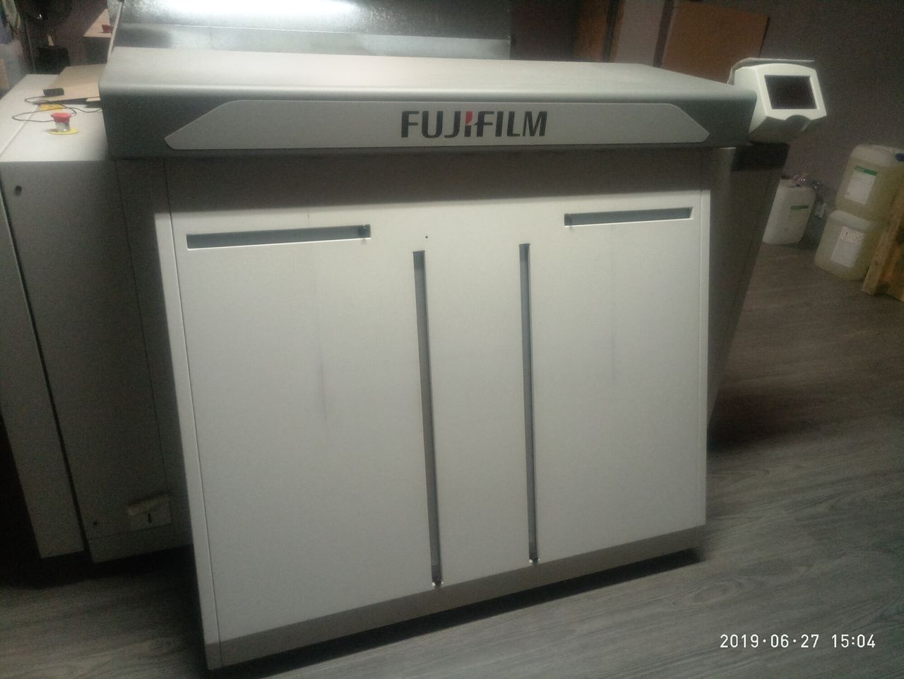 Продам комплекс вывода офсетных пластин СТП FUJI LUXEL V8 2014 года выпуска.