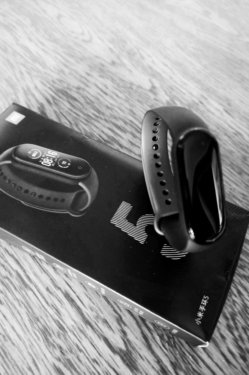 Как установить обои на браслет mi band 5