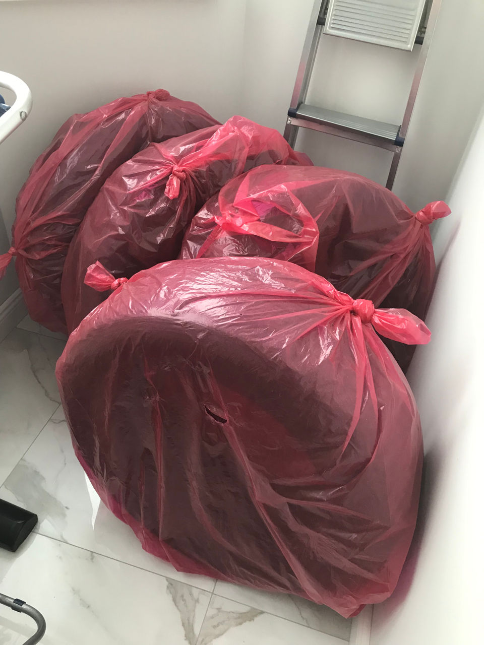 235/65R17 Hankook Корея продам зимнюю стертую резину с Ауди Q5 foto 0