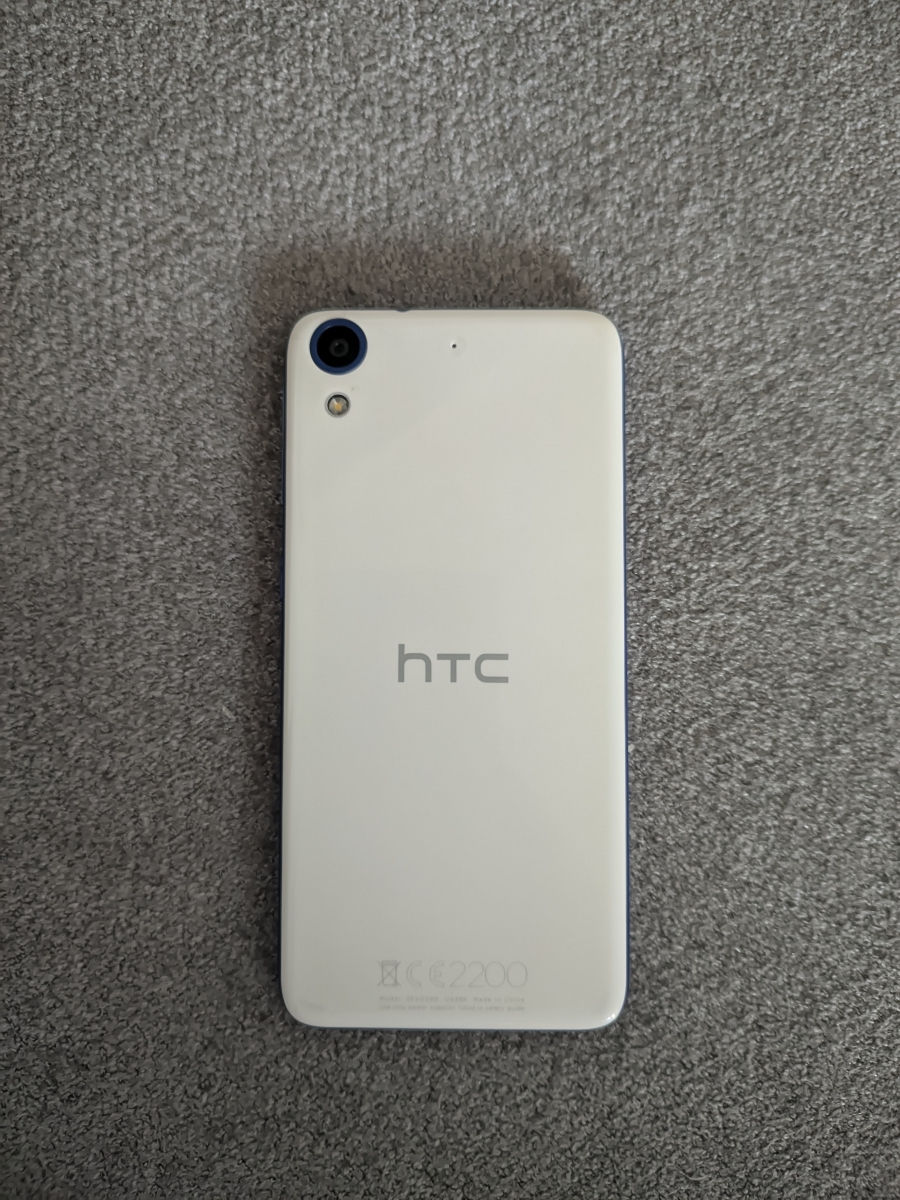 HTC Desire 628 Dual Sim foto 1