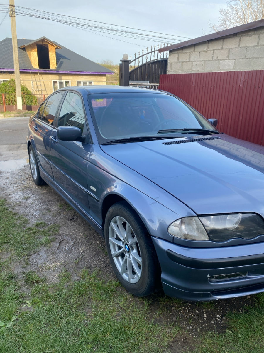 BMW 3 Series foto 2