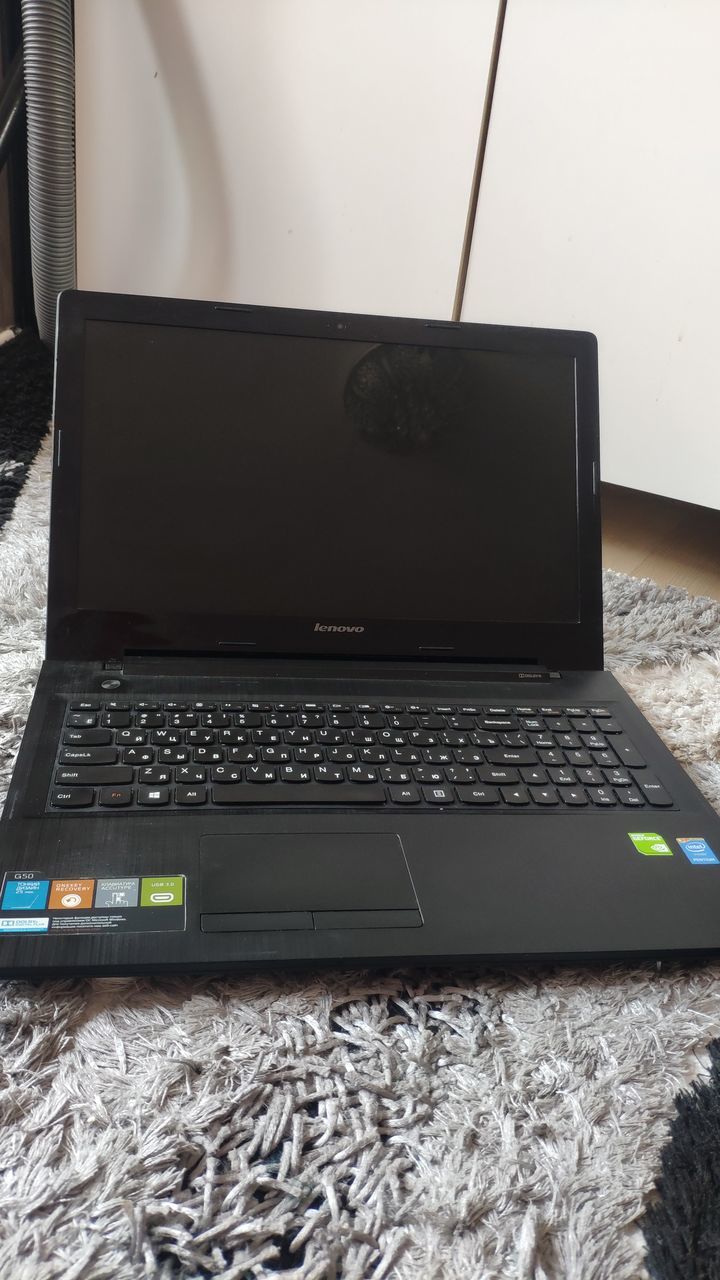 vind LENOVO G50 in stare buna.