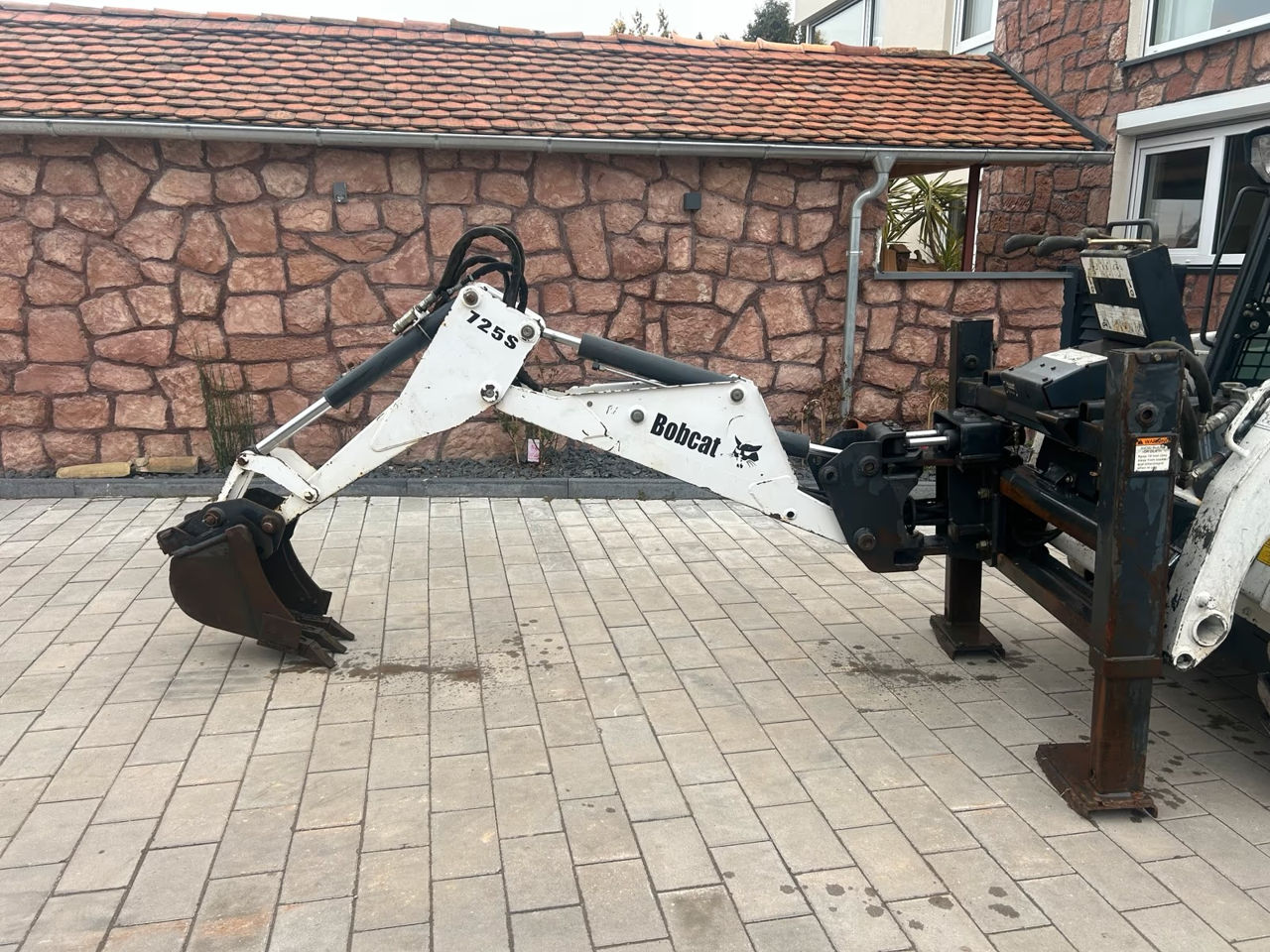 Экскаватор Bobcat 725S на мини-погрузчик с бортовым поворотом фото 5