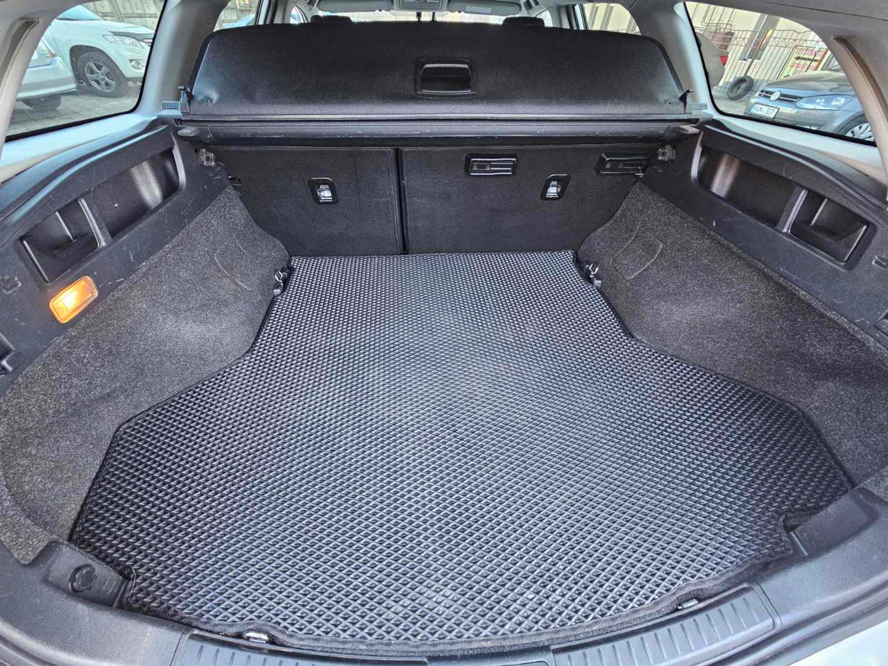 Chirie auto fara intermediari ! Livrare aeroport gratuita 24 /24 !!! фото 11