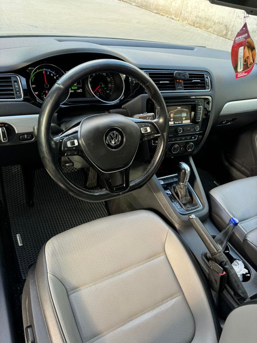 Chirie Auto la preț accesibil petru fiecare foto 1