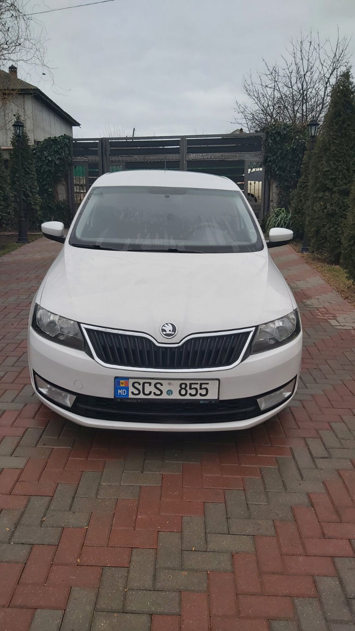 Skoda Rapid foto 1