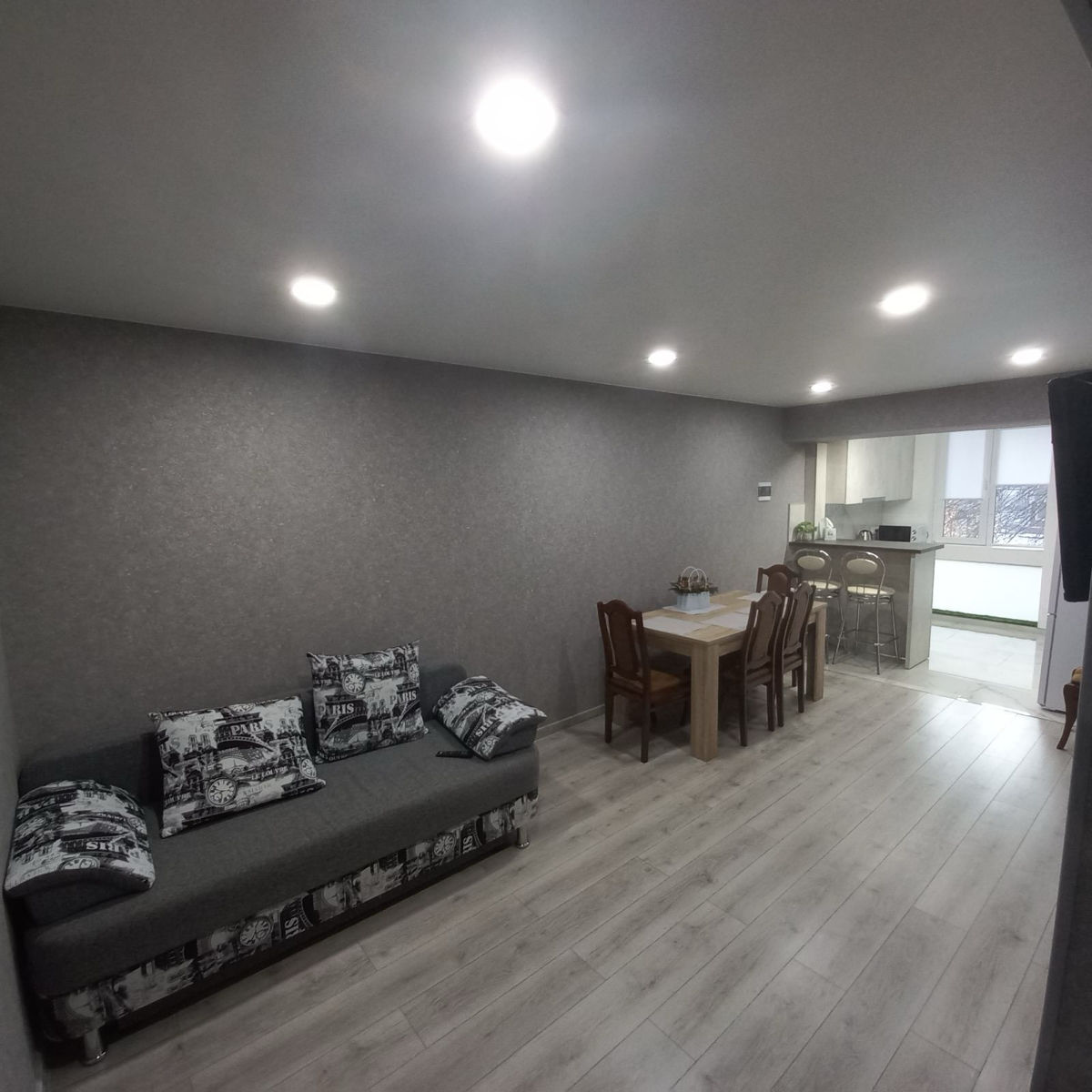 Apartament cu 3 camere, 65 m², Botanica, Chișinău foto 1