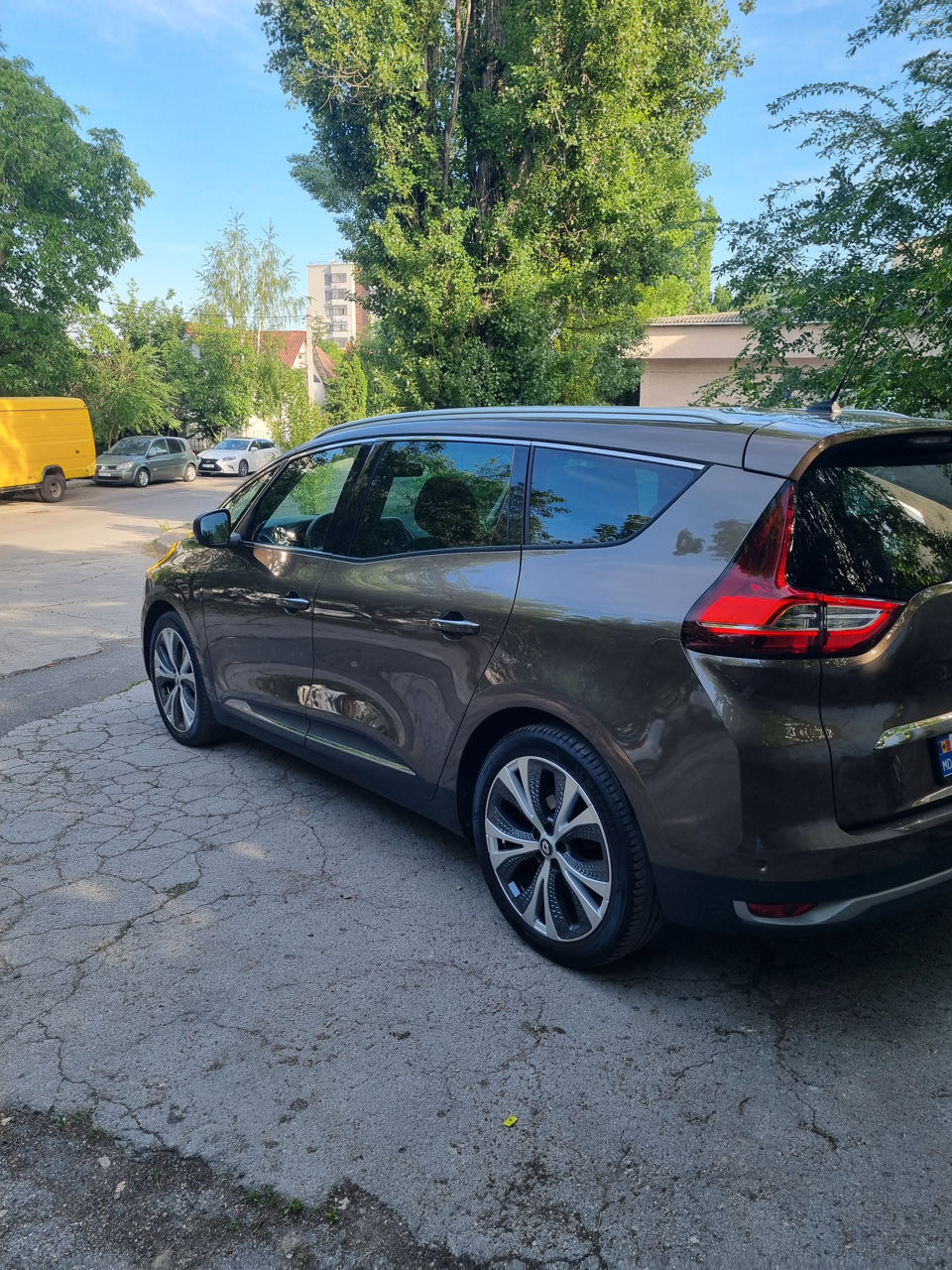 Renault Grand Scenic foto 1