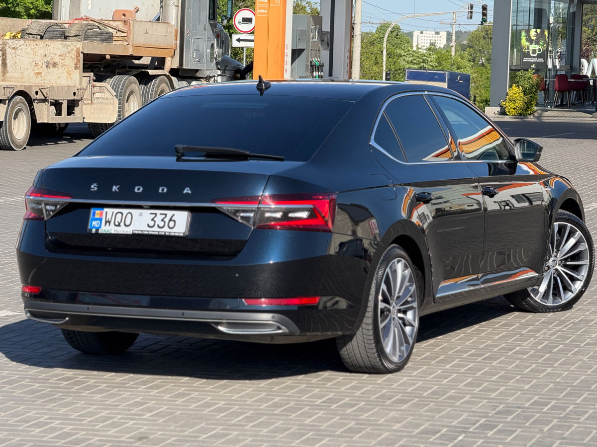 Skoda Superb foto 6