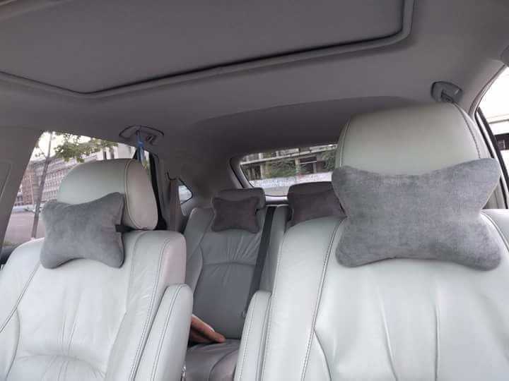 Подушки для шеи в машину.