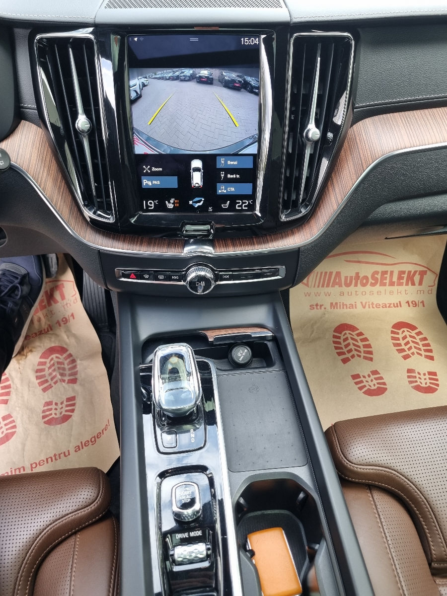 Volvo XC60 2020 photo 15