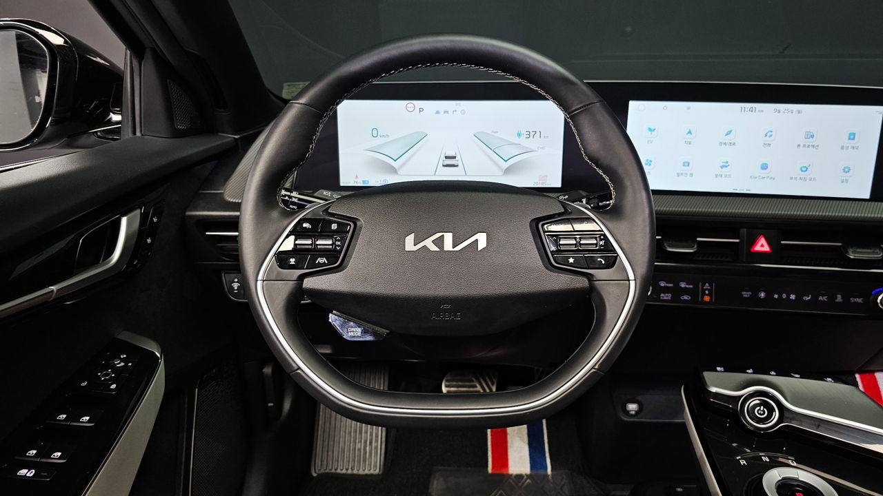 KIA EV6 фото 6