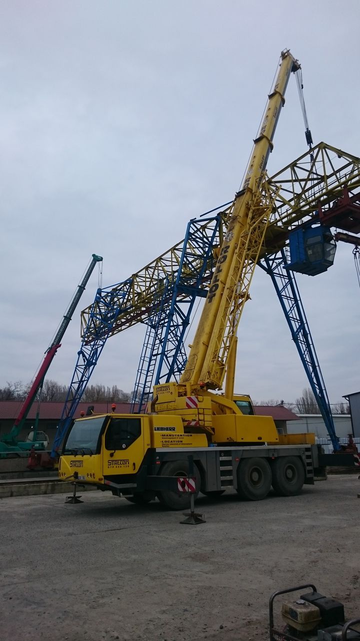 Servicii automacara,kран,crane!!!    услуги автокрана 20-200тон/стрела 30м-84м foto 1