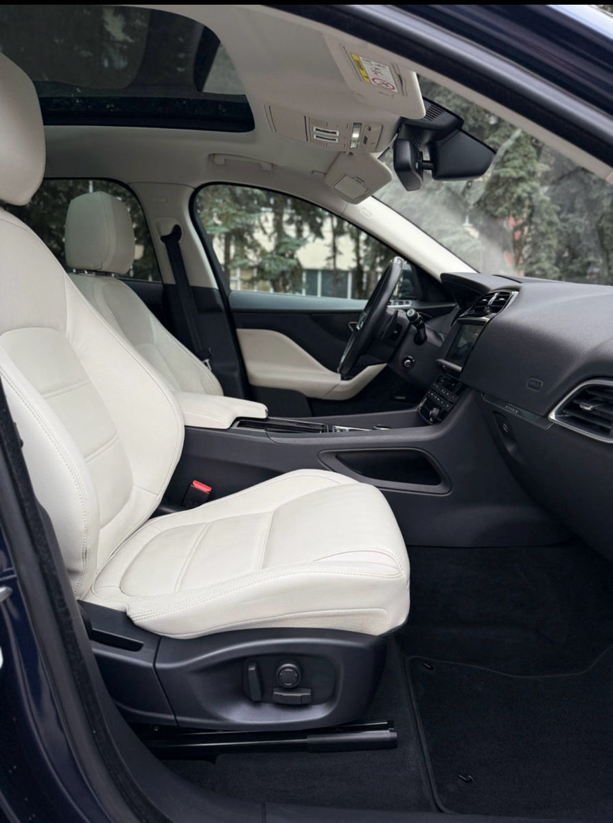 Jaguar F-PACE foto 7