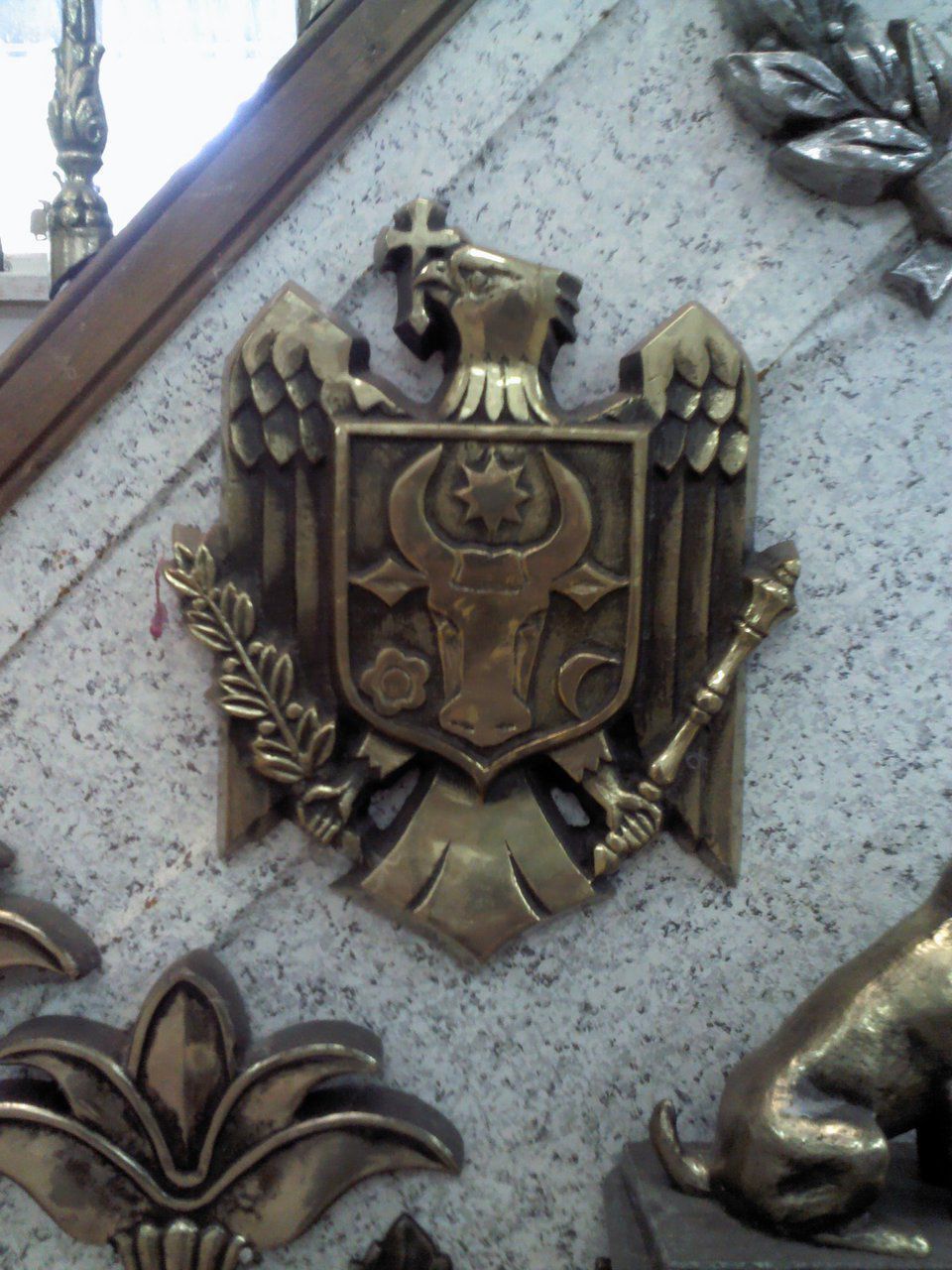 Скульптуры и предметы интерьера из Бронзы в наличии и на заказ