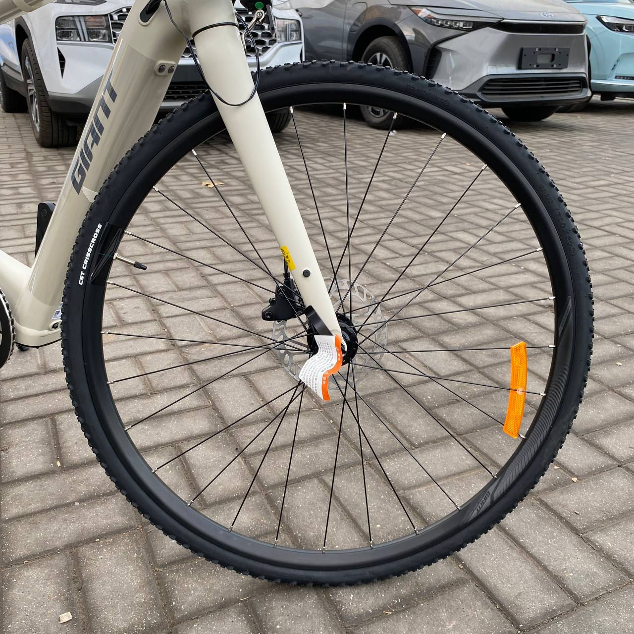 Электрический Велосипед Giant Fastroad E+ foto 3