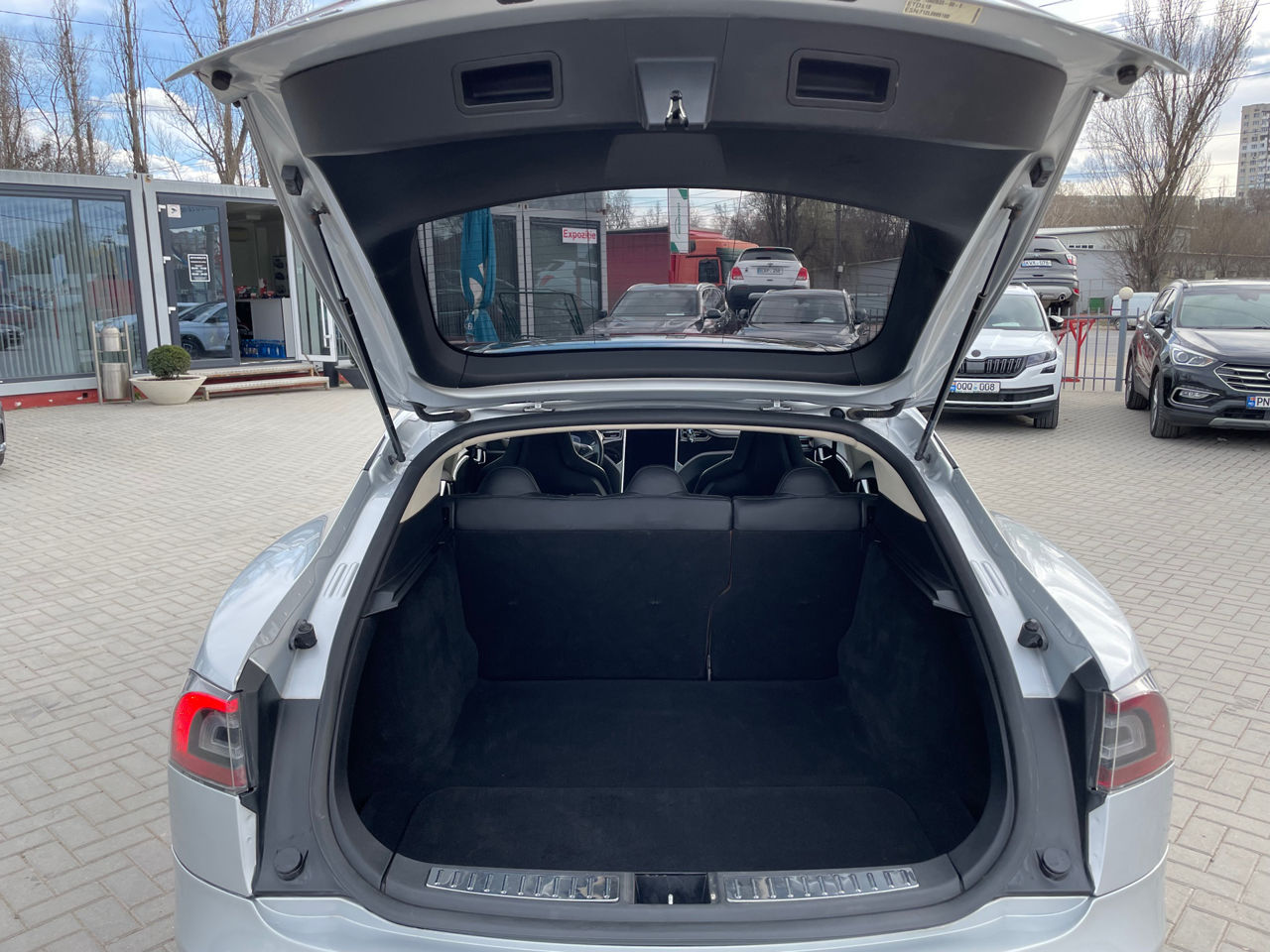 Tesla Model S foto 17