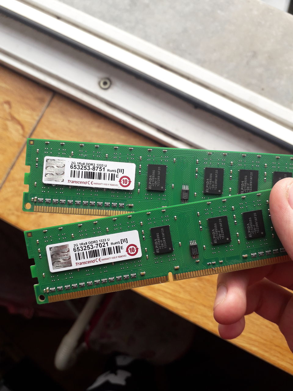 4 GB DDR 3 200 за обе