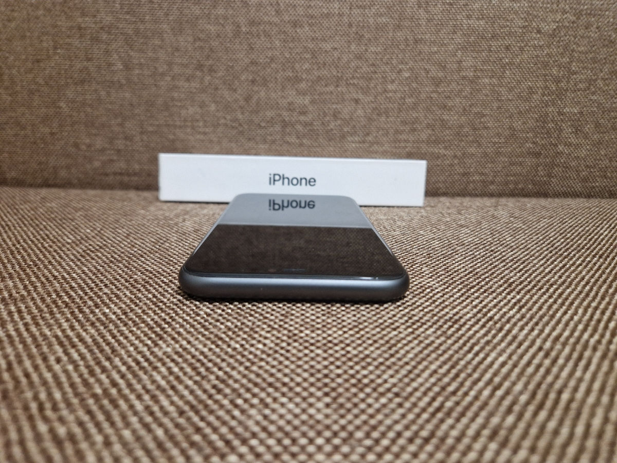 iPhone 11, Black, 64GB foto 7