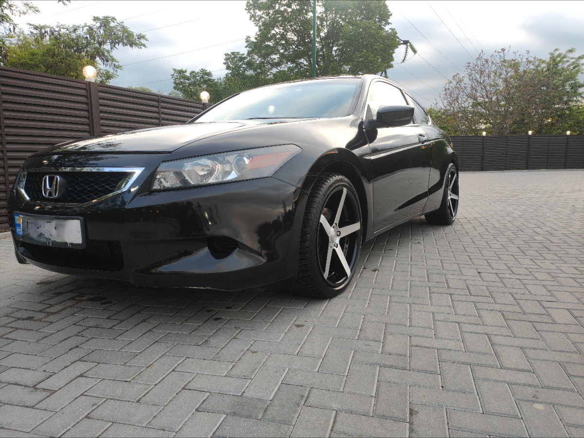 Honda Accord фото 1
