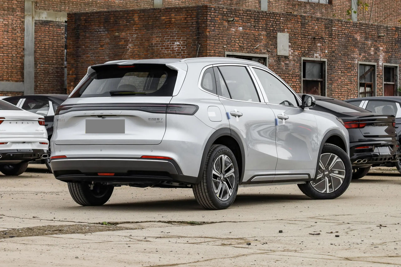 Geely Galaxy L7 фото 2