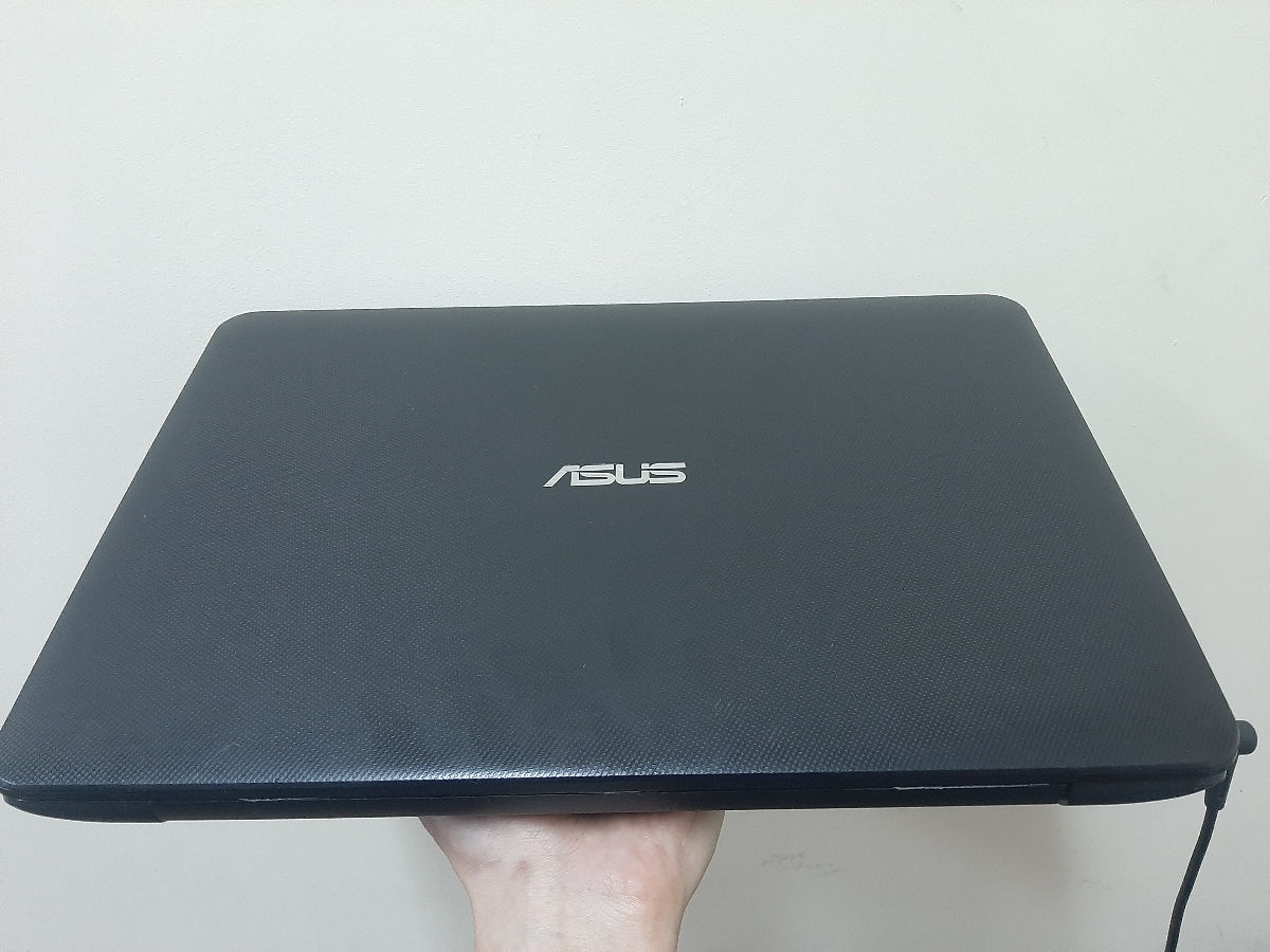 Laptop Asus F555Y ideal foto 1